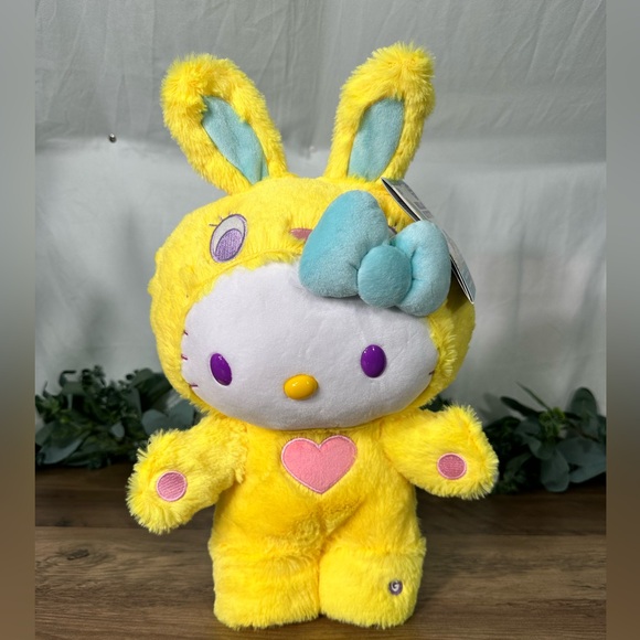 Hello Kitty Easter 🐣 Side Stepper - Picture 3 of 6